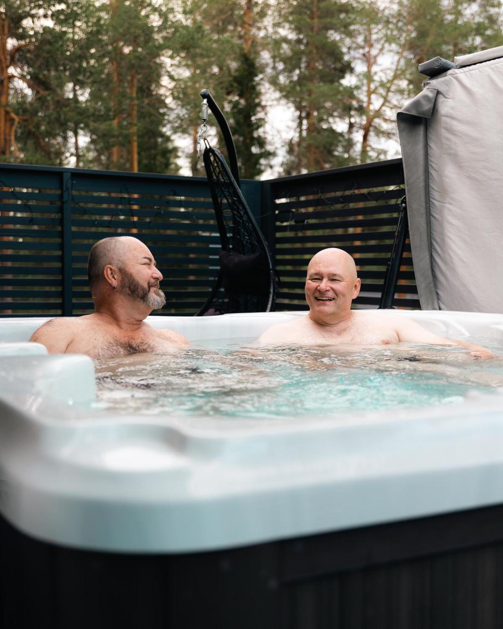 Pyhae Igloos Hotel Pyhatunturi Bagian luar foto